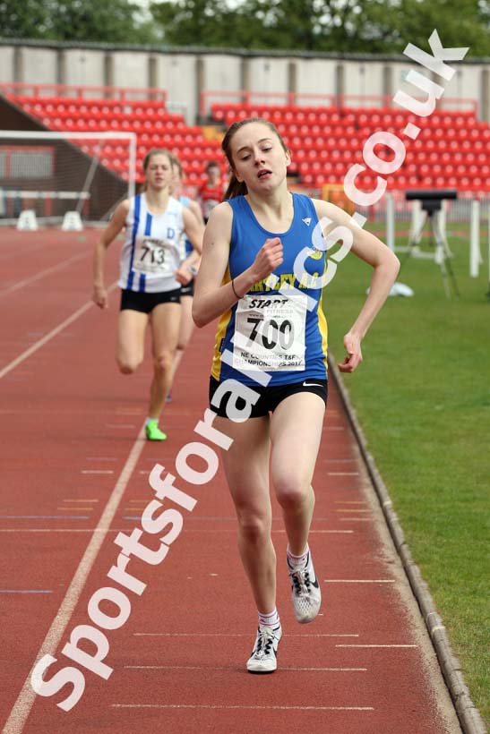 Womens under-20s 800 metres, North Eastern Champs, Gateshead Stadium. Photo: David T. Hewitson/Sports for All Pics